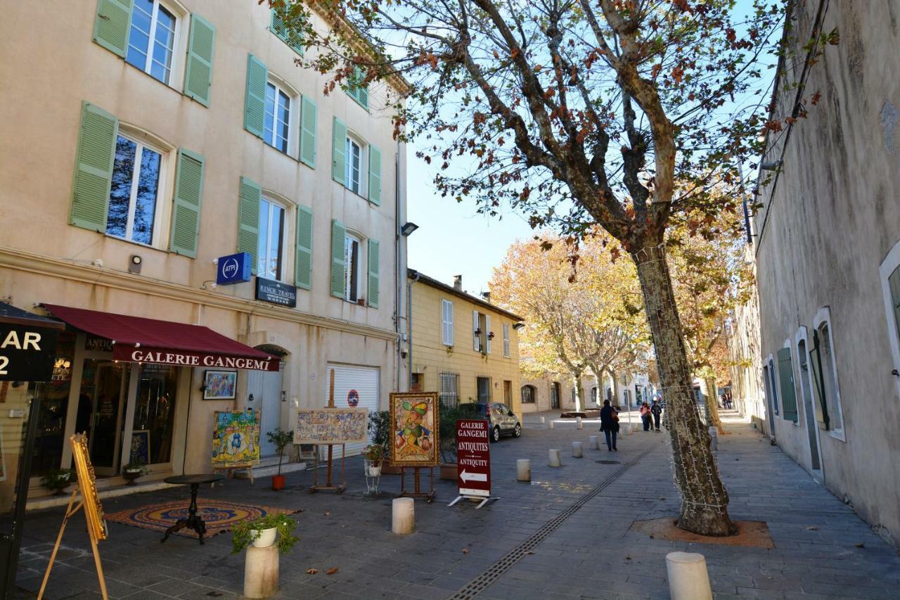 Hanna-Logis Antibes Exterior photo